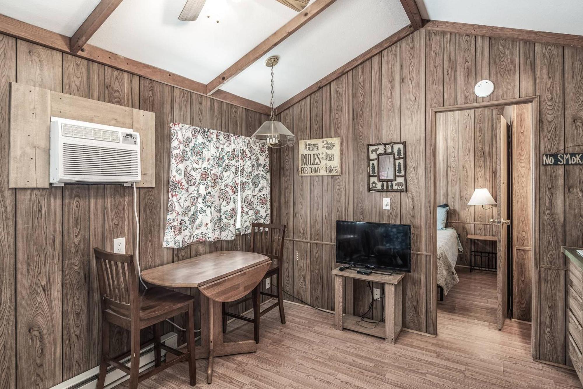 Rainbow Lake Cabin & Rv Resort 루이도소 외부 사진